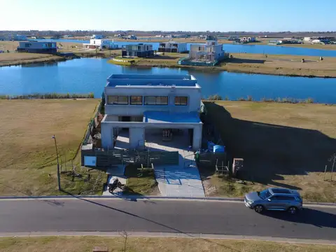 Puertos del Lago - Amarras