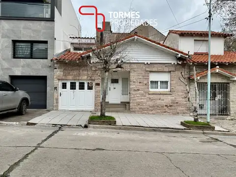 VENTA Casa 3 ambientes con garage en barrio Chauvín, Mar del Plata