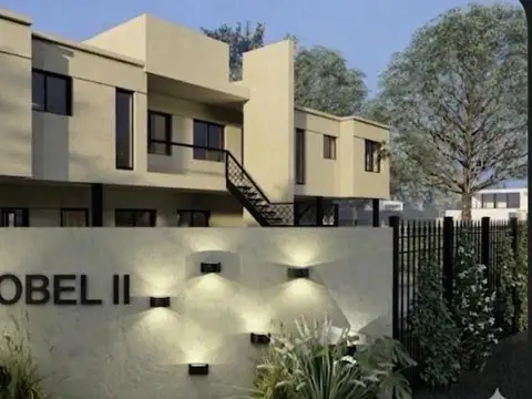 Casa en venta en Montecarlo Pilar. Con balcón. A estrenar