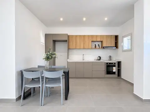 Depto Tipo Casa 4 ambientes con 2 baños