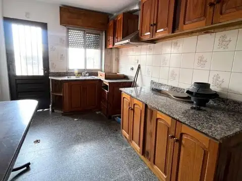 Depto Tipo Casa en Alquiler en Avellaneda, $ 800.000