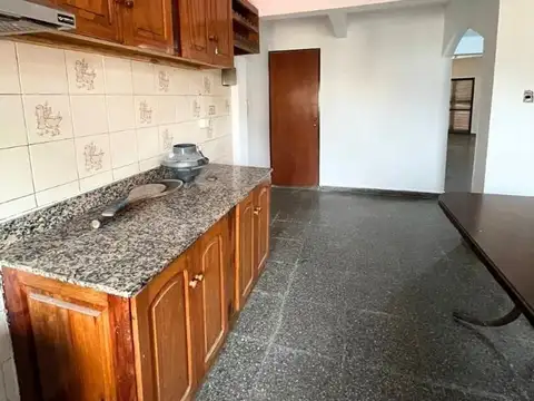 Depto Tipo Casa 4 ambientes con 1 baño