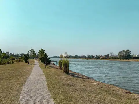 Puerto Roldan al 200