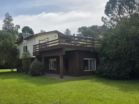 Casa chalet  en alquiler en el remanso, exaltación de la cruz, g.b.a. zona norte