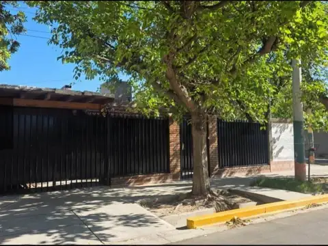 CORRIENTES ESQUINA ESPAÑA 2200, Piso 0