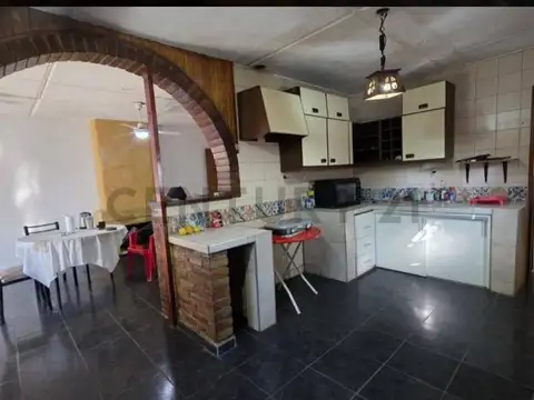 VENTA DE CASA EN CAPILLA DEL ROSARIO, GUAYMALLÉN, MENDOZA. ID 353549