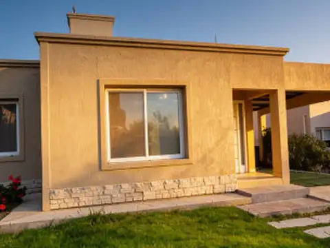 CASA BARIRO SAN IGNACIO APTA CRÉDITO 2 dormitorios