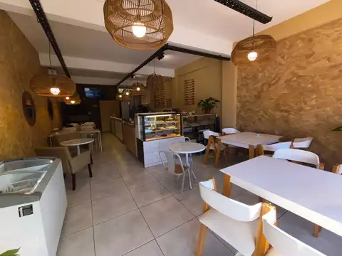 VENTA FONDO DE COMERCIO CAFETERIA HELADERIA