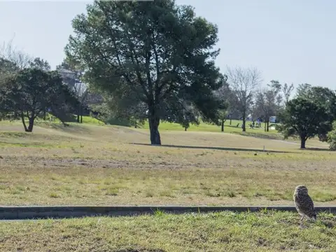 Venta de Terreno en Pilar Golf - oportunidad única