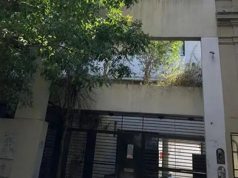 Departamento con cochera en venta