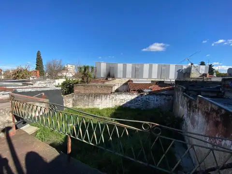 CASA 3 AMBIENTES VENTA MORON CON COCHERA