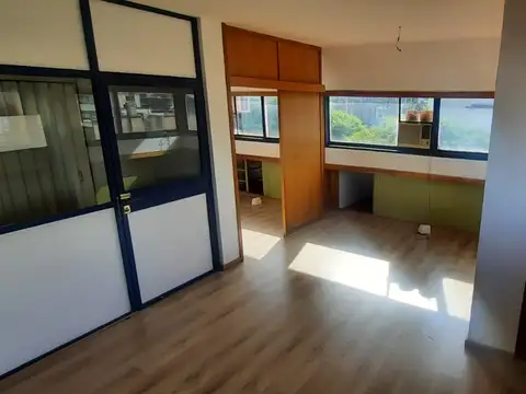 Oficina en Alquiler al Oeste