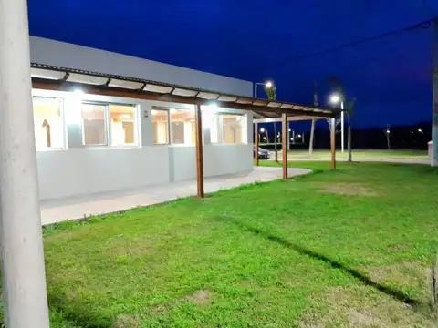 Local en Venta en Oliveros, USD 100.000