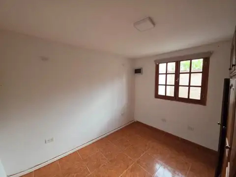 Casa en Alquiler en Villa Belgrano, $ 900.000