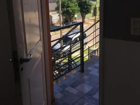 OPORTUNIDAD  CASA EN PH, 4 UNIDADES EN MORON SUR