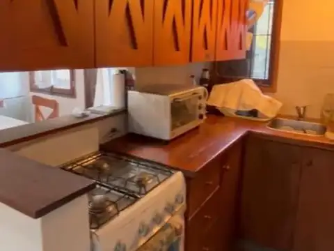 Casa 6 ambientes con 4 baños