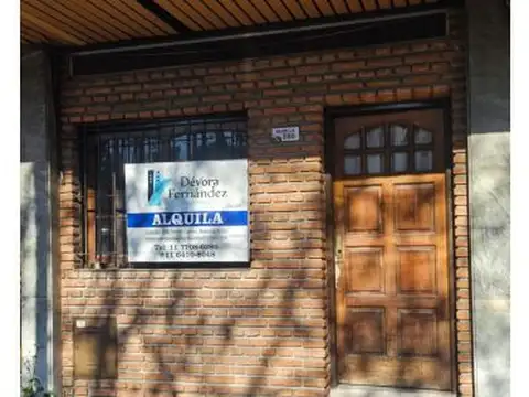 Duplex |  Morón  | A 3 cuadras de la estacíon