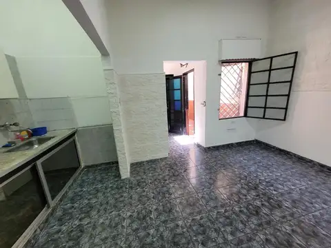 Depto Tipo Casa en Alquiler de 3 ambientes