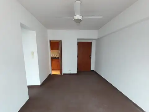 Paraná 300, Piso 11