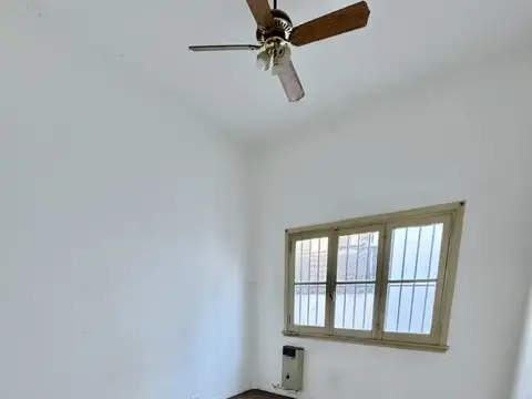 Depto Tipo Casa en Alquiler 55 años