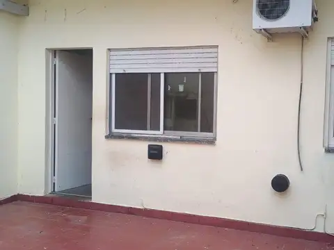 Depto Tipo Casa en Alquiler 60 años