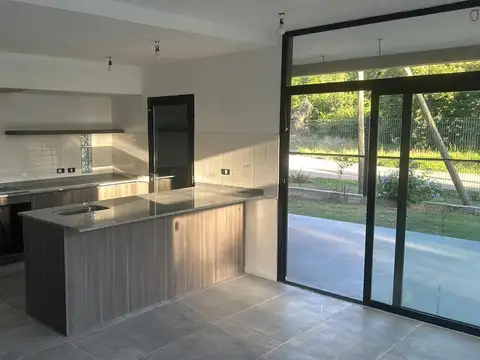 CASA 4 AMBIENTES VENTA MORENO A ESTRENAR CASA 1