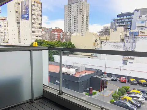 Avenida Medrano 1000, Piso 4
