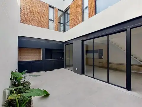 Depto Tipo Casa 3 ambientes con 2 baños