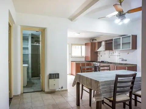 Casa 4 ambientes con 1 baño