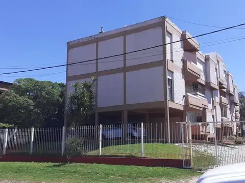 Venta departamento excelente ubicación en Bº Norte, Gesell 