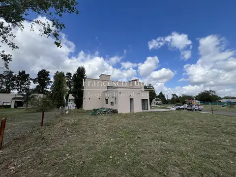 Casa en Venta al Oeste