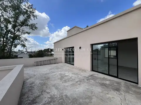 Casa en Venta en Moreno, USD 170.000