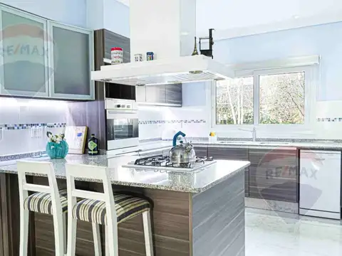 Casa en Alquiler de 4 dormitorios