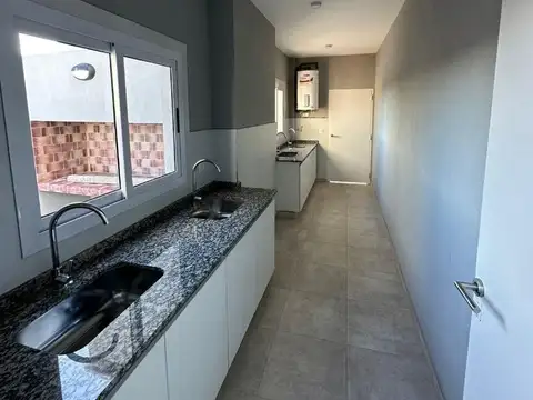 Departamento 3 ambientes con 2 baños