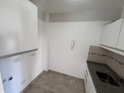 Departamento Monoambiente-Alquiler-Caseros