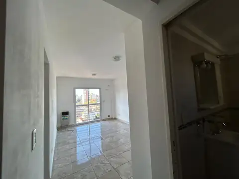 Departamento en Alquiler en Caseros, $ 400.000