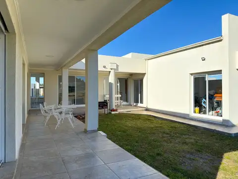 Casa en Alquiler en Tandil, USD 1.700