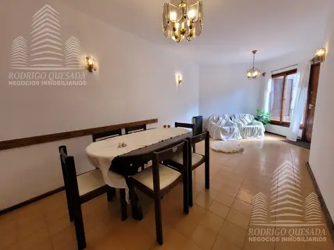 Triplex amplio luminoso zona muy  tranquila