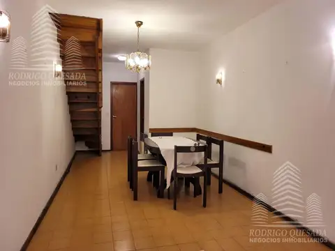 Depto Tipo Casa en Venta con 1 cocheras