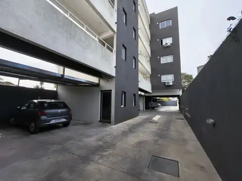 Departamento en Alquiler en Berazategui, $ 800.000