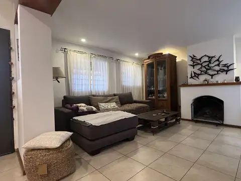 Venta casa 5 ambientes Quilmes