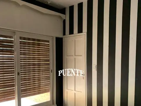 Depto Tipo Casa 5 ambientes con 1 baño