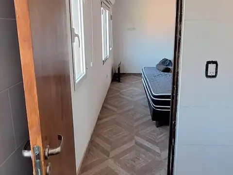 Casa en Venta - 2 Dormitorios 2 Baños - 300mts - Berazategui