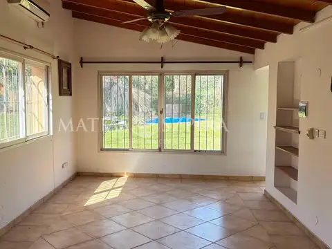 Casa 3 ambientes con 2 baños