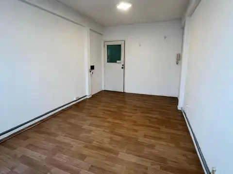 Oficina en Alquiler 40 años