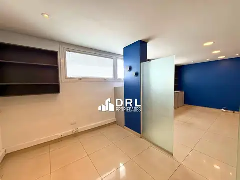 Oficina comercial en venta, complejo VILLAGE PLAZA