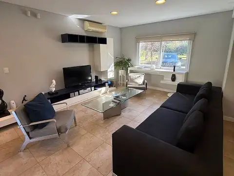 ALQUILER CASA EN BARRIO LA PEREGRINA PILAR