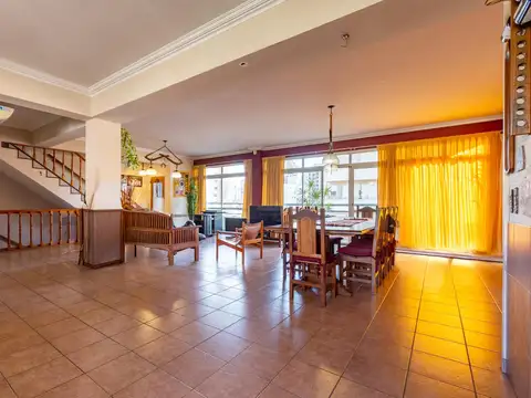 Casa en Alquiler de 3 dormitorios