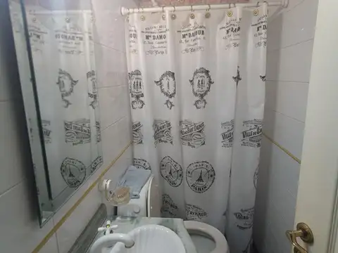 Depto Tipo Casa 5 ambientes con 2 baños