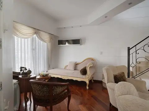 VENTA CASA EN AVELLANEDA CON PILETA APTA CREDITO